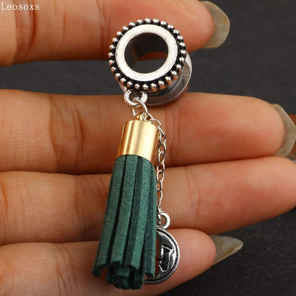 

Leosoxs New European and American Hot Selling Moon Tassel Pendant Ear Pins Stainless Steel Pulley Ear Extension Piercing Jewelry