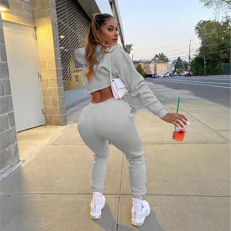 

2020 Autumn Winter Tracksuit Sweatshirts Tops and Pants Two Piece Suit Women Trousers Casual Sportwear Matching Set