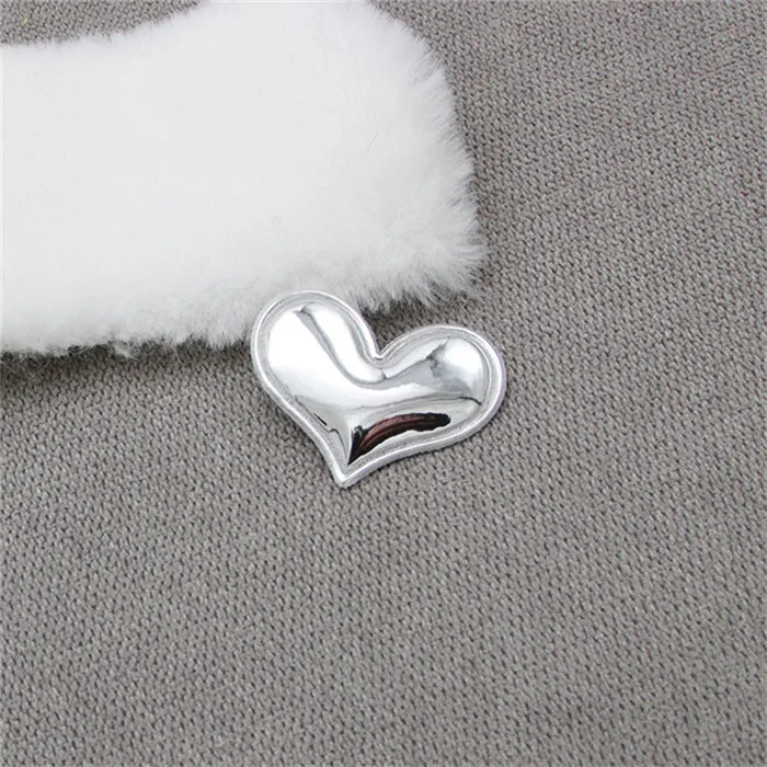 Silver Heart 50 шт., аппликационные наклейки из искусственной кожи с сердечком для сердец, детские головные уборы для творчества, шпилька аксессуары, материал, мягкое тиснение - Цвет: Silver Heart