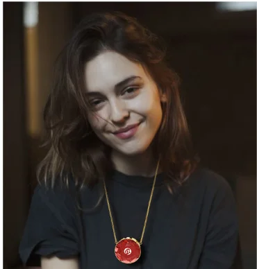 

Mini Wearable Air Purifier Necklace Mini Portable USB Air Cleaner Negative Ion Generator Low Noise Air Freshener