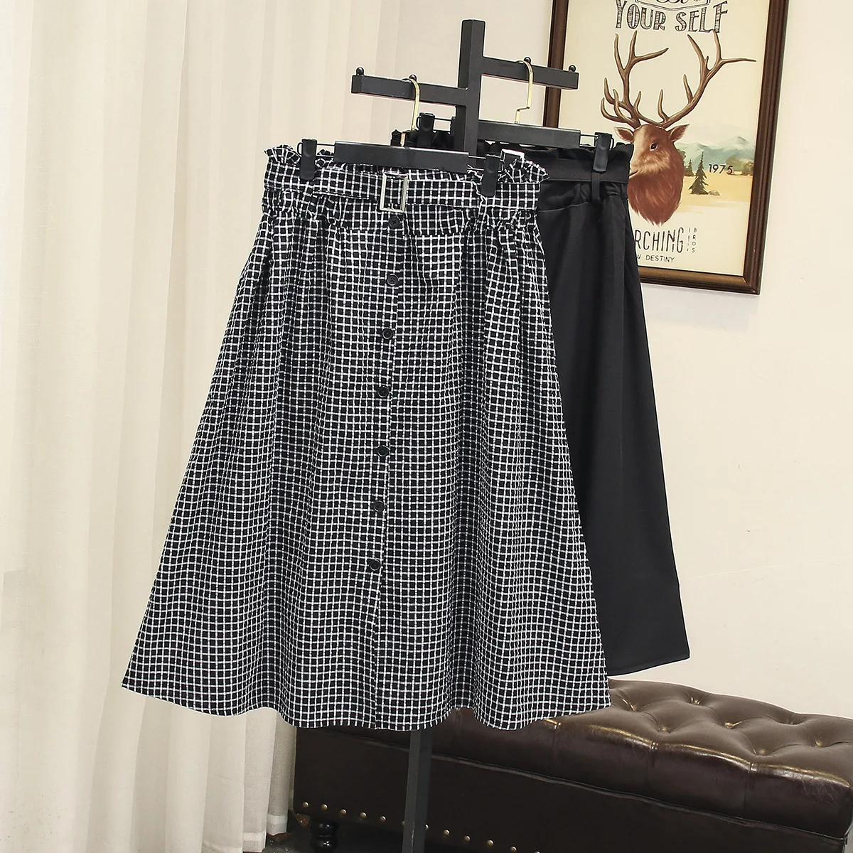 Повседневная Весенняя женская одежда большого размера модные юбки на пуговицах