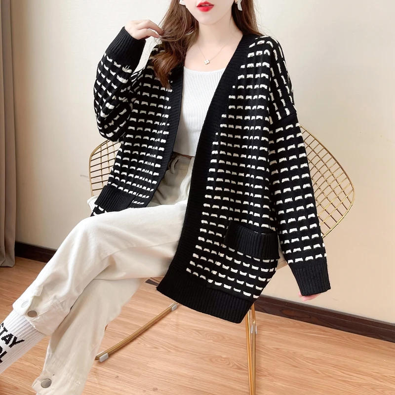 

21297 5 room 4 】 make stripes on hollow out pocket v-neck knitting cardigan [1675] 61