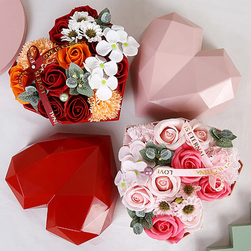 

Handmade Scented Rose Soap PVC Heart Shape Box Bath Body Flower Soap Set For Mothers Day Valentine Day Wedding Christmas Gift