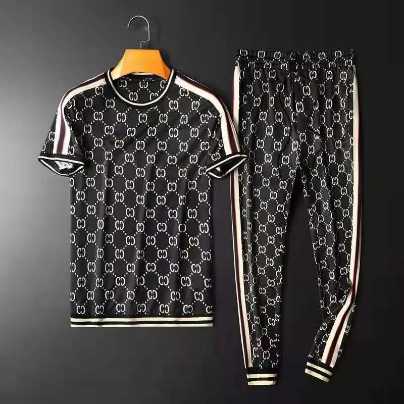 

Men 's New Leisure Suit MEN 'S HIGH END Light Luxury Summer Short Sleeve Hooded Slim Fitting T- shirt MEN 'S Two Piece Suit Fash