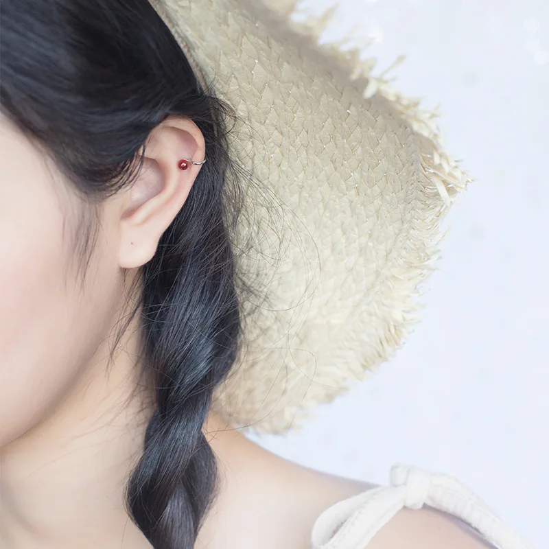 Женские сережки манжеты Trusta серебристые/красные серьги в стиле пирсинга из 100%