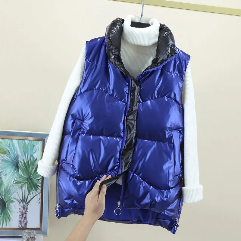 Женский однотонный теплый жилет без рукавов однобортный свободный утепленный в