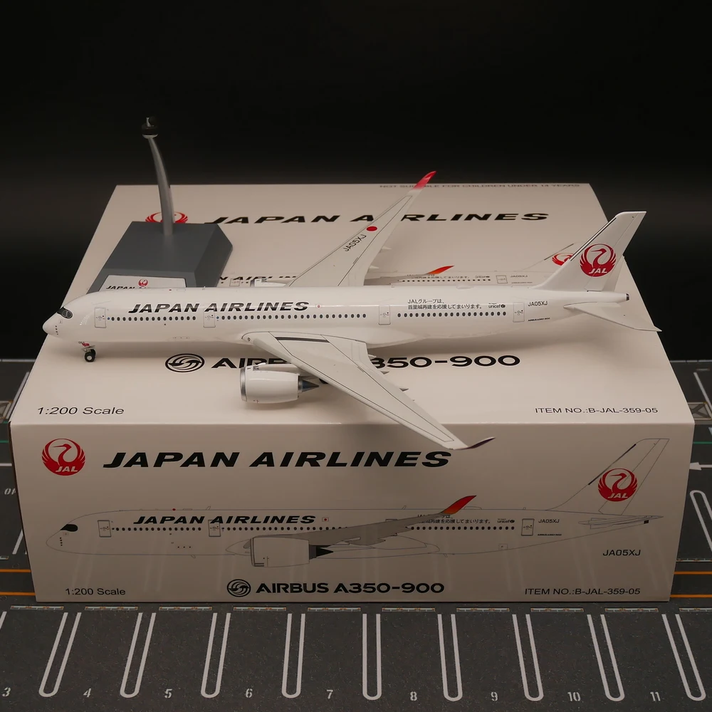 

JFOX 1:200 Janpan Airlines A350-900 JA05XJ Diecast Aircraft Model Metal Toy Airplane