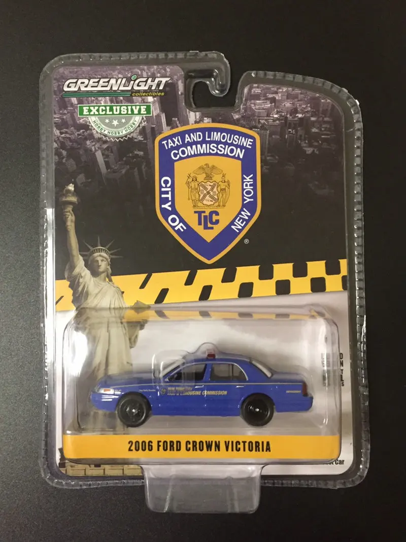 

Greenlight CARS 1/64 2006 Ford Crown Victoria New York City Taxi collection version of the car model toy gift