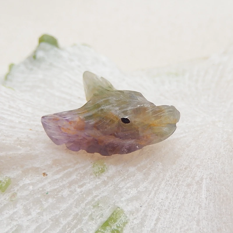 

Handmade Carved Rainbow Fluorite Wolf Head Pendant Bead Popular jewelry 23x17x9mm,4.1g