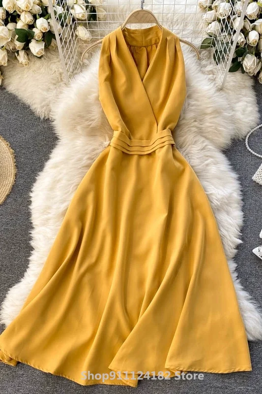 

European and American Hepburn Style Retro Dress Cross V-neck Sleeveless Waist Slimming Girlish Age-Reducing Solid Color Skirt
