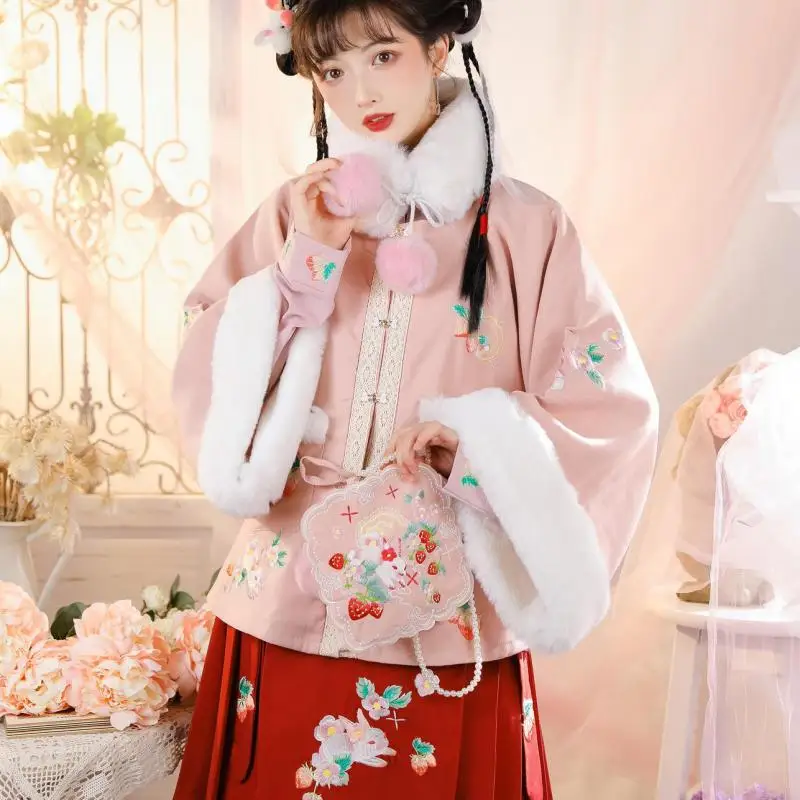 

Женский костюм Hanfu в китайском стиле с утолщенным квадратным воротником и коротким рукавом