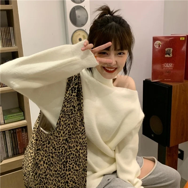 Шикарный ранний осенний Топ тонкий дизайн рваный пуловер с открытыми плечами