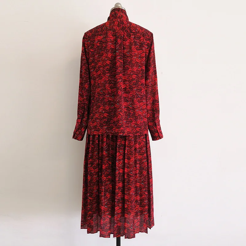 Woman Two Piece Outfit Set 2021 Spring Summer Red Printed Stand Collar Bow Long Sleeved Shirt + High Waist Pleated Skirt Suits