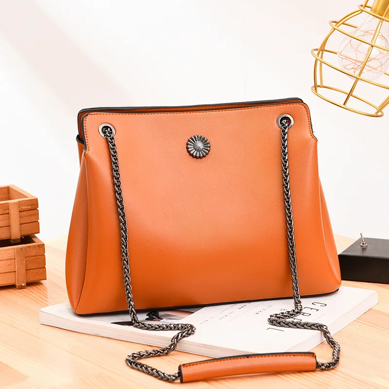 

Retro Fashion Lady 2021 All-match Purses and Handbags Casual and Simple Shoulder Messenger Bag Classic Chain Underarm Bag Bolsas
