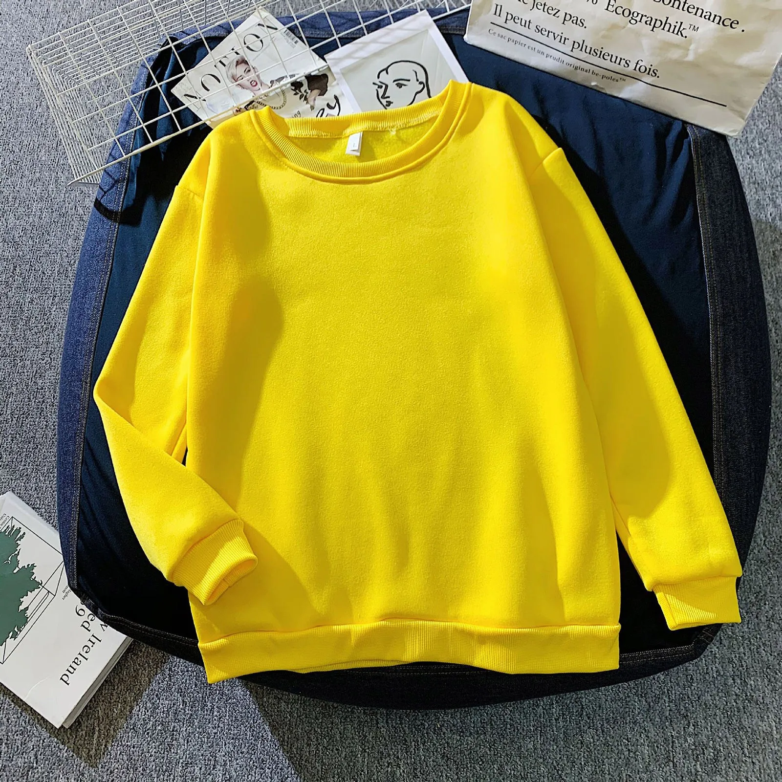 Woman Solid Color Sweatshirt Casual Loose Fit Hoodie Harajuku Aesthetic Streetwear Velvet Pullover White Tops Korean Pop