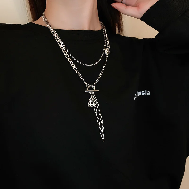 

U-Magical Luxury Black White Grid Love Heart Pendant Necklace for Women Enamel Double-Layer Chunky Chain Tassel Necklace Jewelry