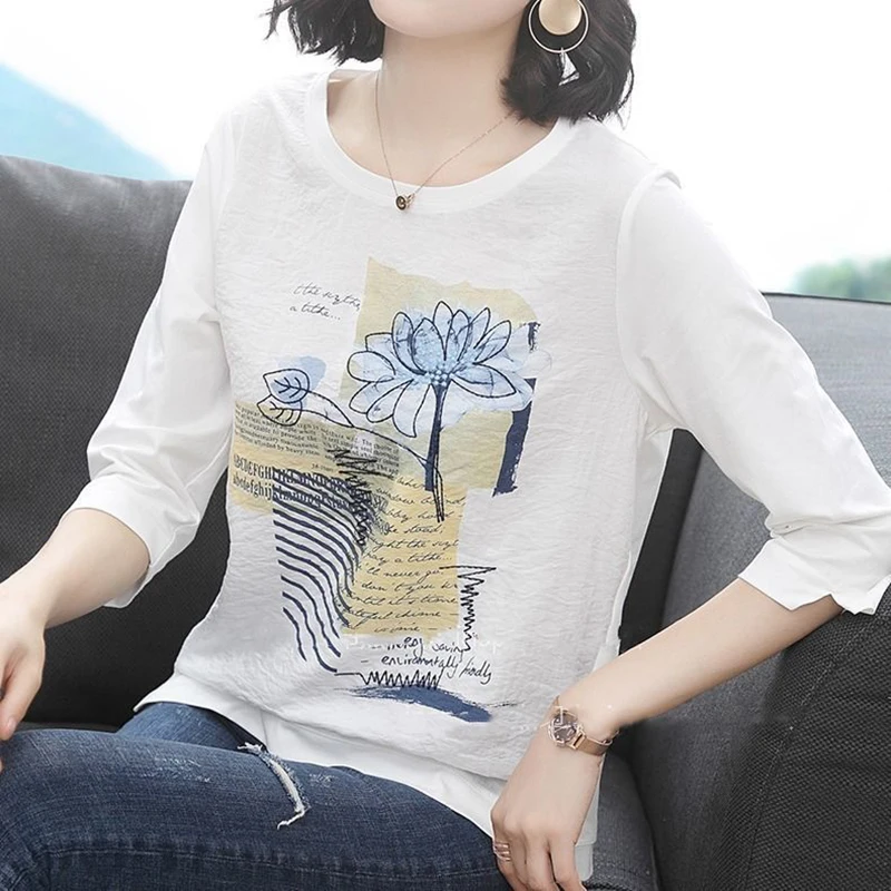 

Ethnic Vintage Blouse Women Tunics Floral Ladies Tops Casual 3/4 Sleeve Basic White Shirt Loose Casual O Neck