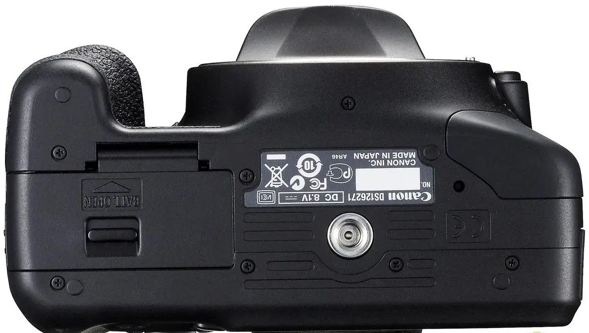 Бывшая в употреблении цифровая зеркальная камера Canon 550D 18-55 IS Zoom lens Memory 8GB карта