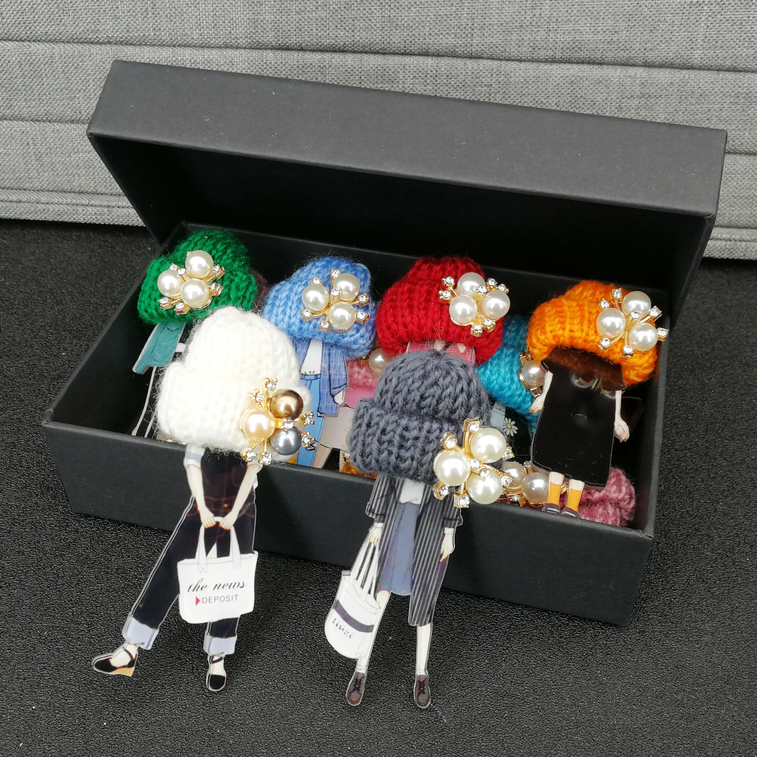 Модная брошь заколки для женской девушки Мультяшные модели Акриловые Броши