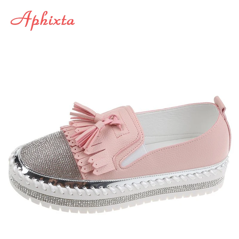 Женские туфли с круглым носком Aphixta розовые бахромой на платформе со стразами