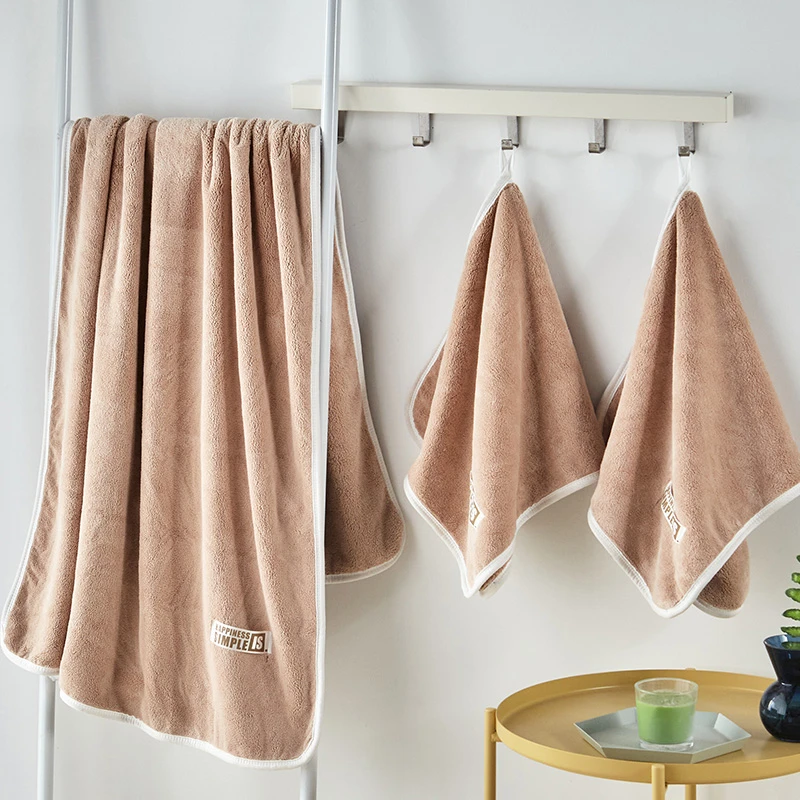 

Extra Large Coral Velvet Bath Towel Exquisite Edging Solid Color Face Bath Towel for Adults Grey Blue Camel Bathroom Towel