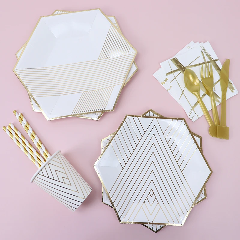 Аксессуары для вечеринки в золотую и черную полоску Набор принадлежностей дня