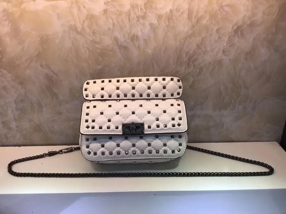 

free shipping 2020 the new style mini rivet genuine cow leather women handbag one shoulder bag crossbody bag 2 color 20cm