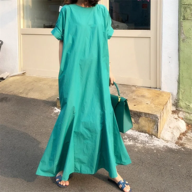 

Платье женское длинное хлопковое с коротким рукавом и круглым вырезом