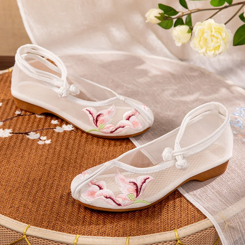 

2021 New Summer Ladies Tulle Transparent Cotton Fabric Ballet Flats Flower Embroidery Mesh Shoes Pastoral Art Style Sandals