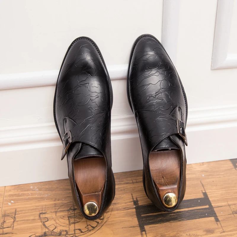 

Retro Classic Men's Leather Shoes Breathable British Style Men's Oxford Shoes Outdoor Wedding Dress Shoes Men Tenis Masculino