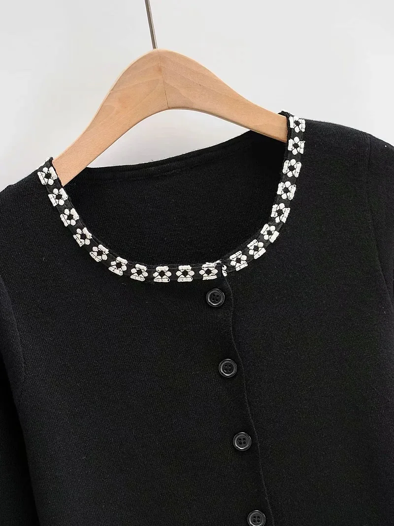 

2020 Autumn Cardigan Women Winter Long Sleeve Oversized Buttons Knitted Solid Black White Sweater O Neck Knitwear