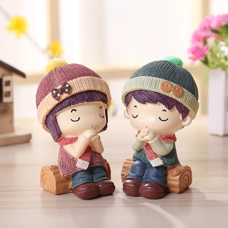 

Creative Couple Figurines Resin Modern Simple Room Ornaments Figure Creative Cute Decoracao Casa Room Decoration DI50BL