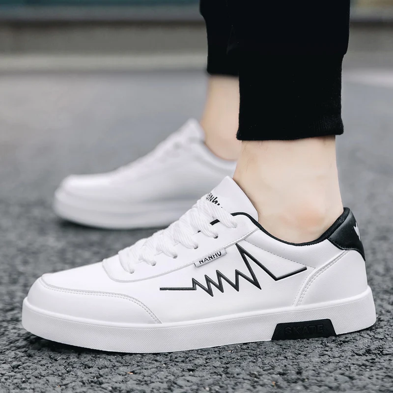 

Fashion Shoes Men 2021 Flat Slip On Sneakers Men Leather Casual Shoes White Sneakers Men Soft Mens Business Shoes Replica Shoes