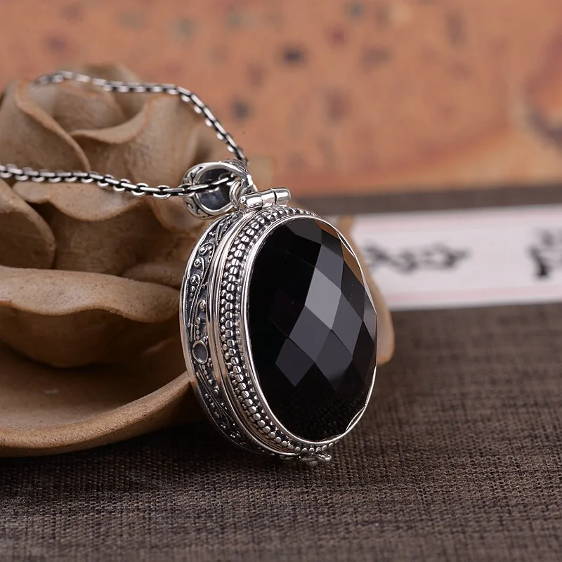 

S925 Sterling Silver Pendant for Women Vintage Thai Silver Female Inlaid Cut Surface Agate Openable Natural Gem Jewelry