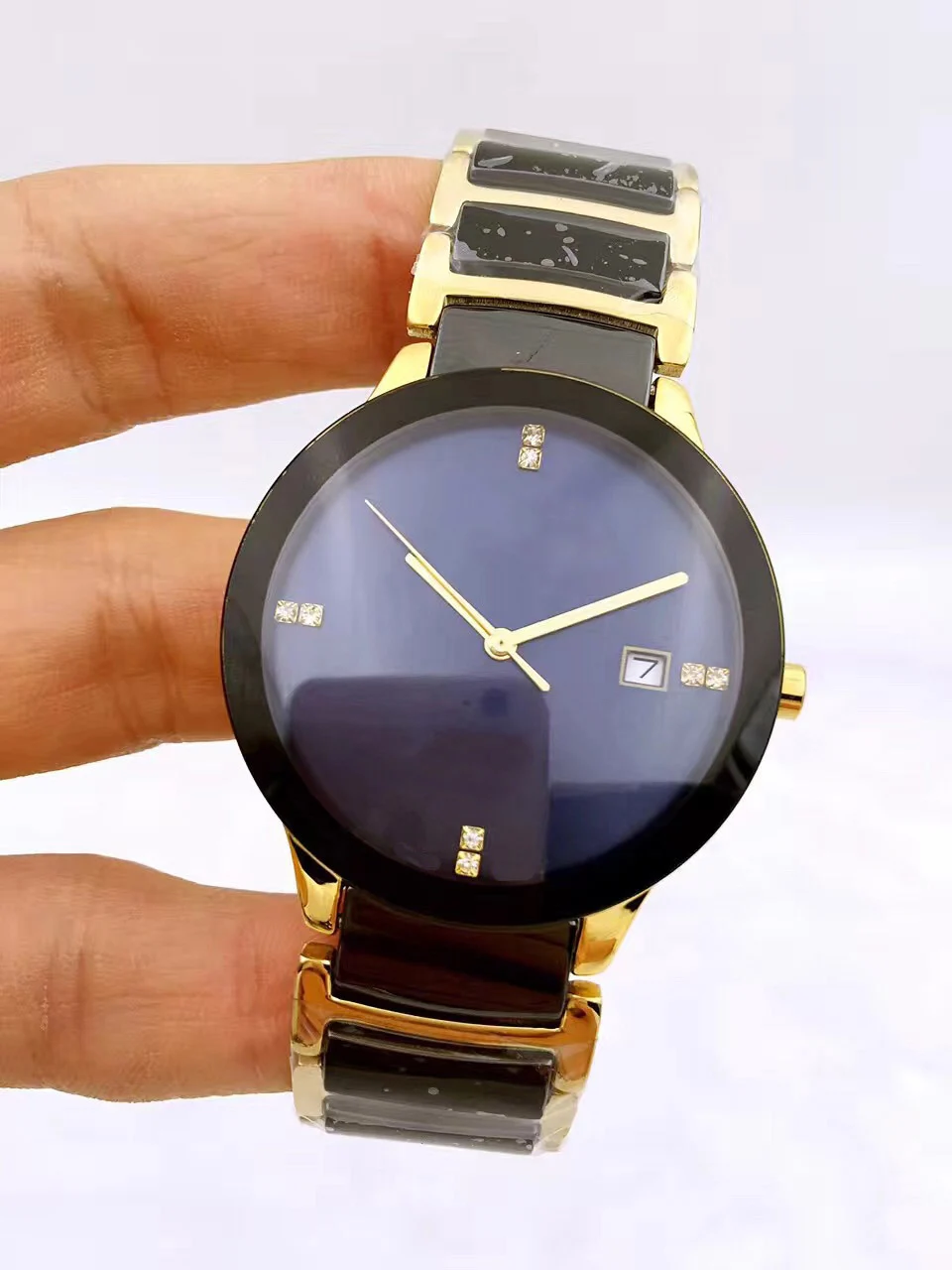 

Men's Ladies Yellow Gold Ceramica Stainless Steel Band Quartz Movement Classic Round Black White Ceramic Couple