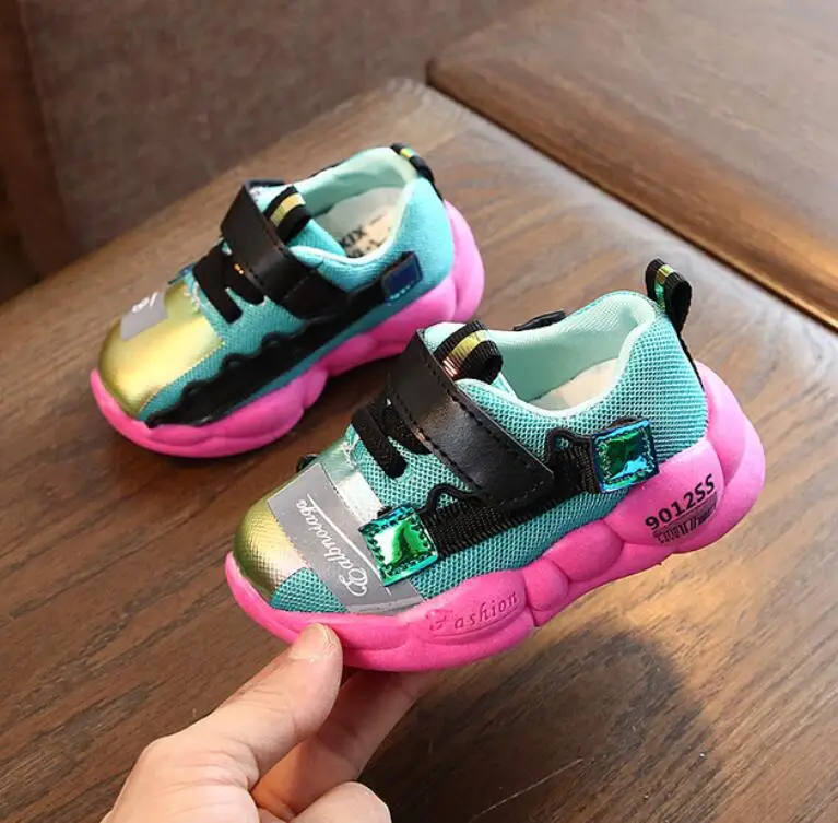 Новые осенние детские кроссовки для мальчиков и девочек спортивная обувь с