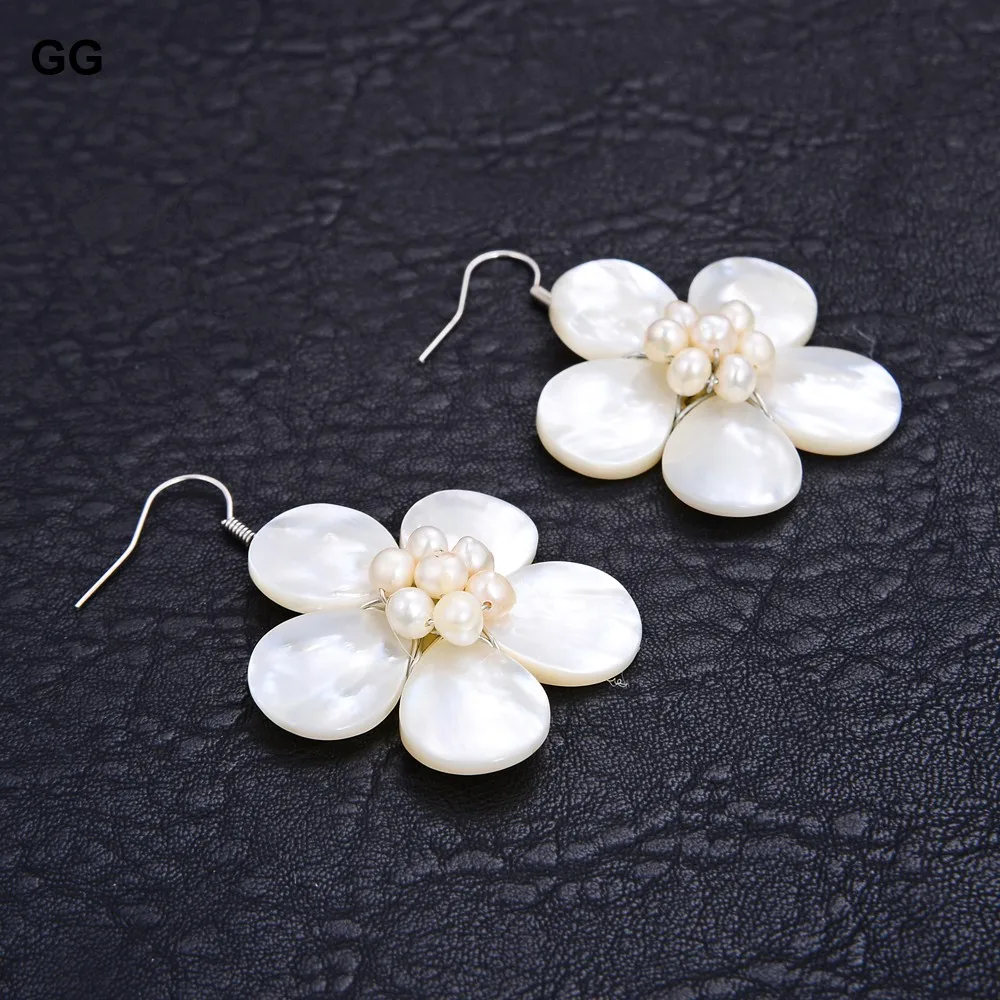GG Ювелирные изделия Белый перламутровый ракушка цветок серьги | Украшения и