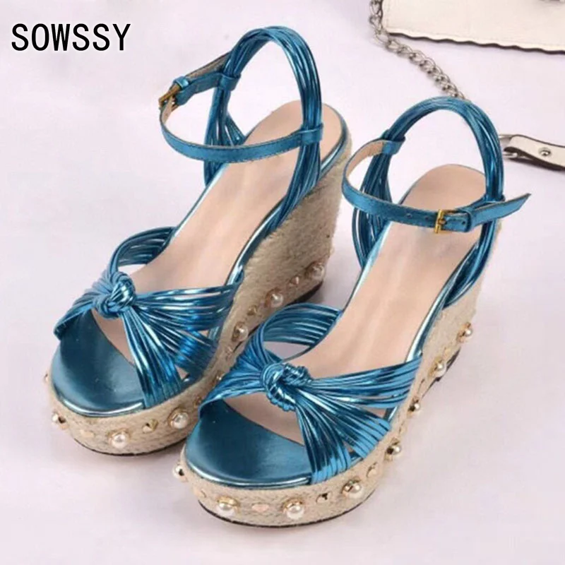 

Летние Новые увеличенные женские сандалии, необычная обувь для отдыха на открытом воздухе с бисером и жемчугом