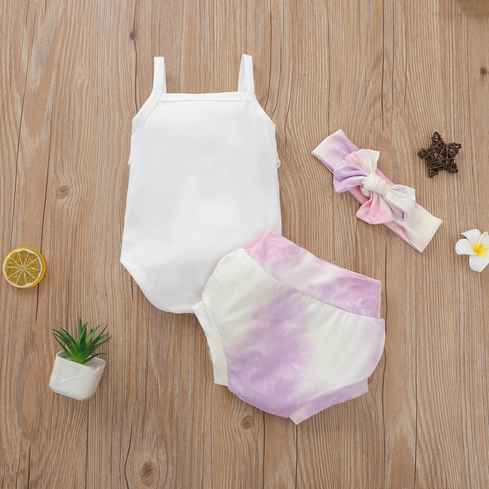 

Pudcoco 0-24M Toddler Baby Girl Summer 3Pcs Set Set Lace Ruffled Sleeveless Bodysuit+Tie Dye Print Shorts+Headband Infant Outfit