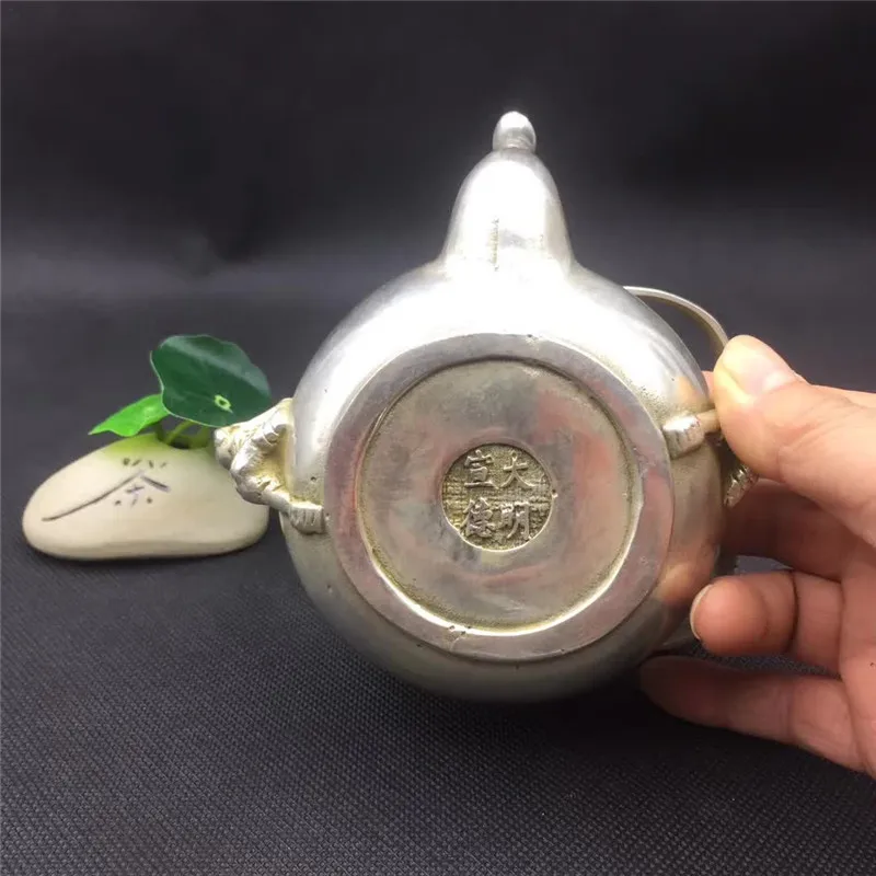 

Chinese Hand-made Bronze Sculpture Tibet Silver Pot Five Students Small Children Teapot And Kettle Decoration