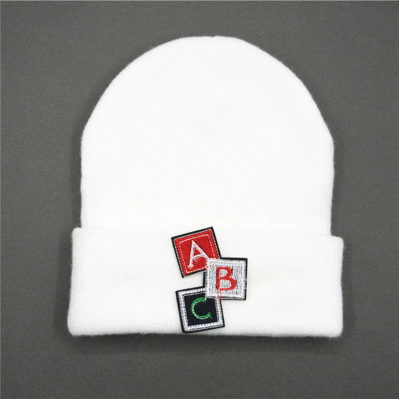 

Cotton Abc Letter Embroidery Thicken Knitted Hat Winter Warm Hat Skullies Cap Beanie Hat for Men and Women 238