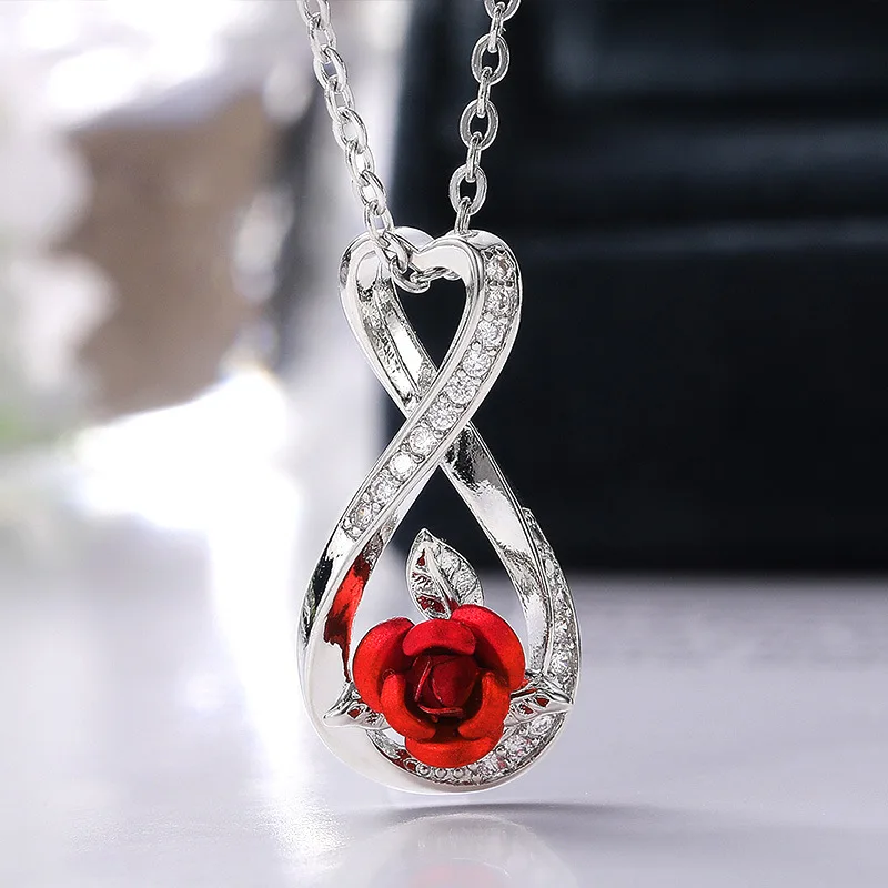 

2021 Fashion Trend New Two-tone Plating Rose Inlaid Zircon Necklace Ladies Cute Heart-shaped Twisted Flower Necklace