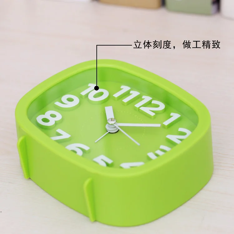 

Small Cute Table Clock Square Silent Creative Kids Desk Clock Plastic Bedroom Desktop Clock Relogio Mesa Novelty Watch AC50TC