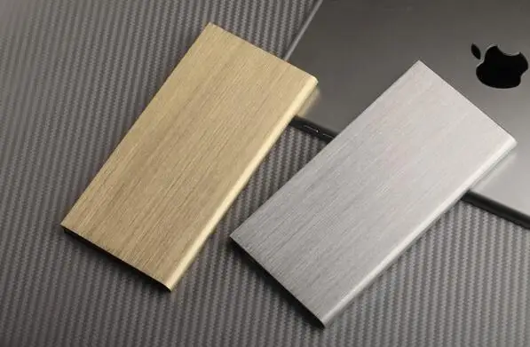 Внешний аккумулятор Powerbank тонкий внешний USB 30000 мАч портативное зарядное
