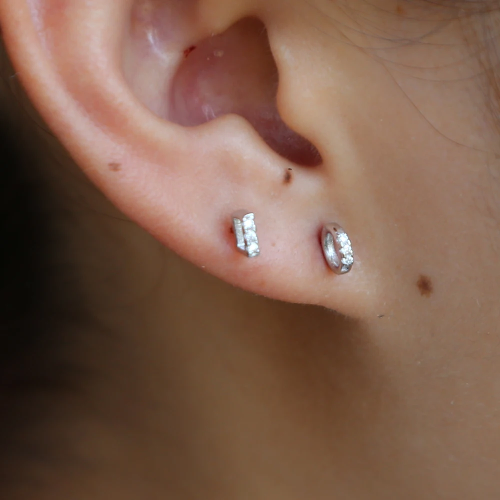 Женские серьги-гвоздики 4 мм простые крошечные геометрические круглые и