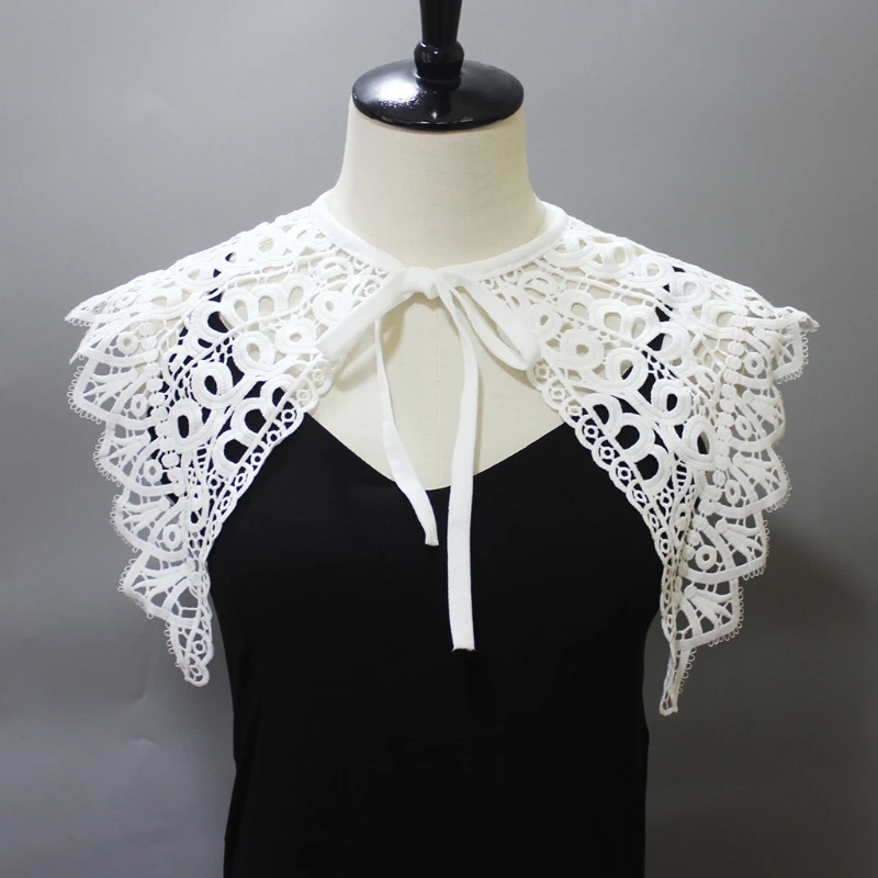 

Women Vintage Pointed Triangular False Collar Shawl Wrap Hollow Out Embroidery Lace Cape Shrug Necklace Self-Tie Poncho