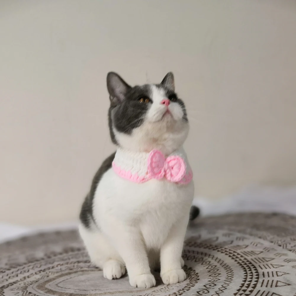 

Cute Dog Necklace Sweet Pet Scarf Red Bowknot Manual Crocheted Collar for Cats Woolen Pink Cat Accessories for Kitten Chihuahua