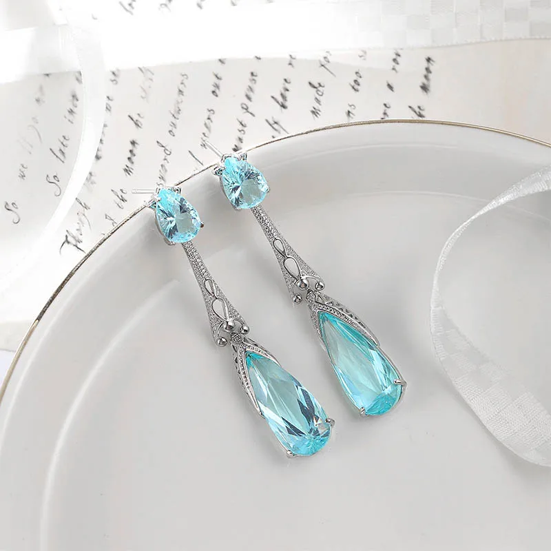 Женские серьги гвоздики класса ААА с фианитом свадебное украшение серебряного