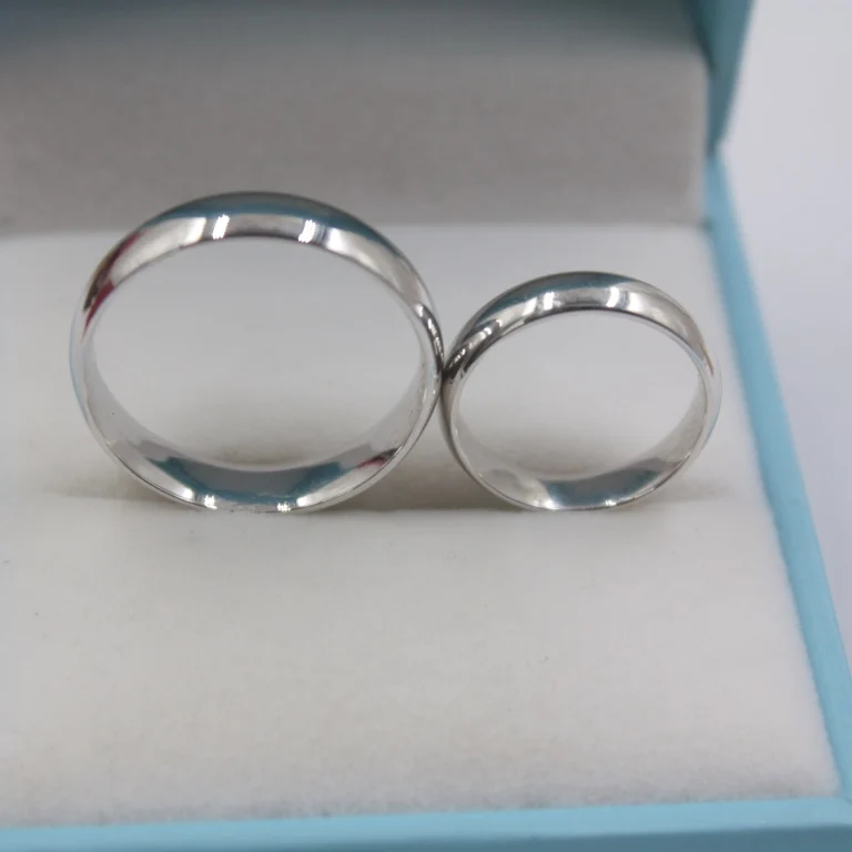 Настоящее 18 к цельное кольцо из белого золота для женщин и мужчин гладкая полоса