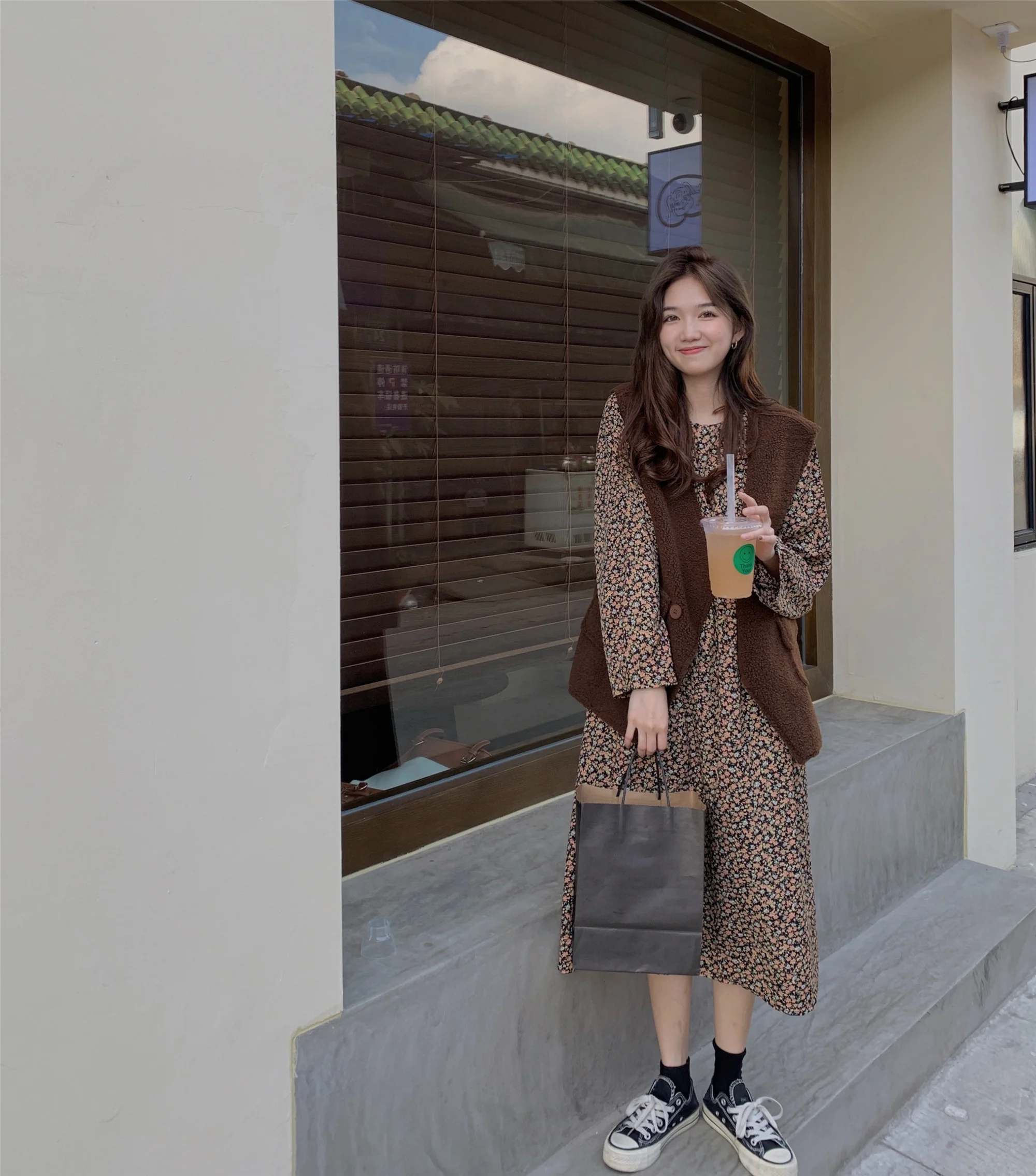 Цельнокроеное платье из овечьей шерсти Свободный жилет + с V-образным вырезом и